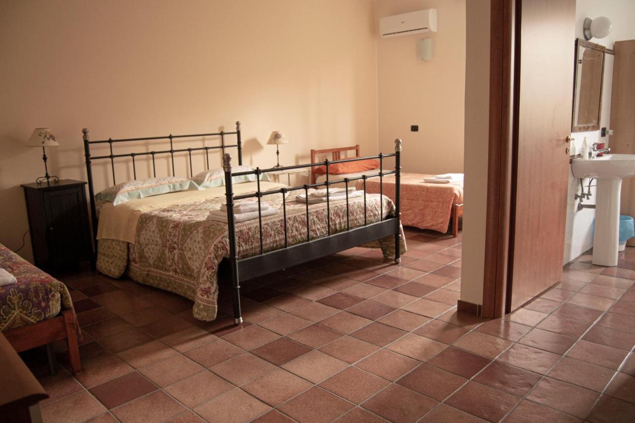 Bed and Breakfast A Nespulara à Galati Marina Extérieur photo